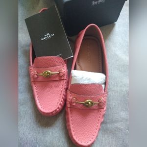 COACH Crosby driving shoes Coral size 9 1/2 B